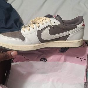 Travis Scott Lo Reverse Mocha